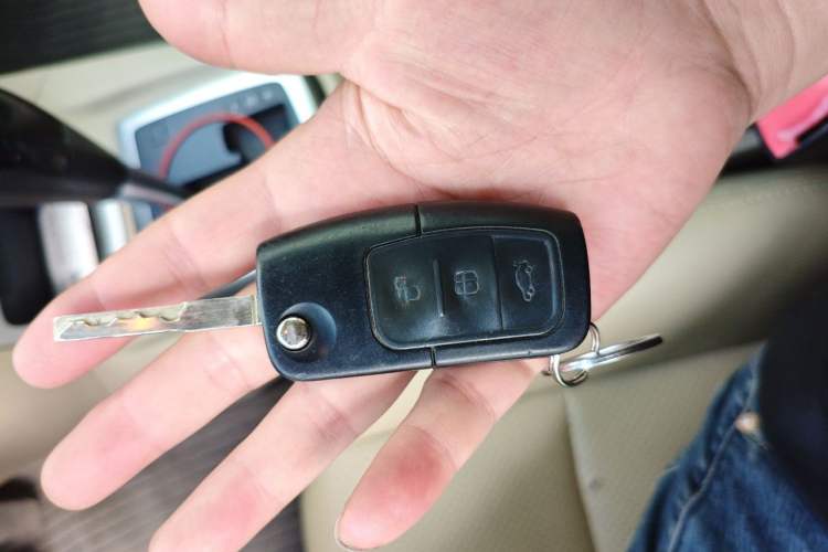 Used Ford Fiesta 2009 Hatchback 1.5L Automatic Fashion Edition Vehicle Key