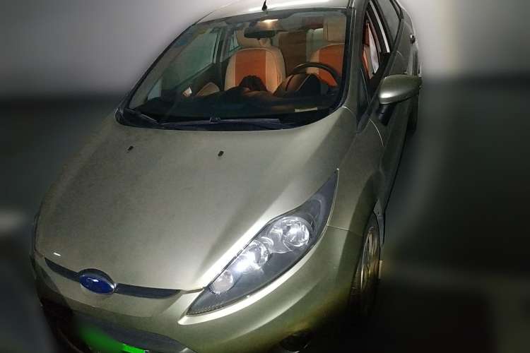 Used Ford Fiesta 2009 Sedan 1.5L Automatic Fashion Edition Front