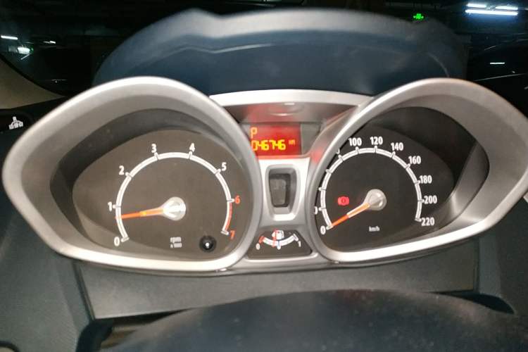Used Ford Fiesta 2009 Sedan 1.5L Automatic Fashion Edition Instrument Cluster