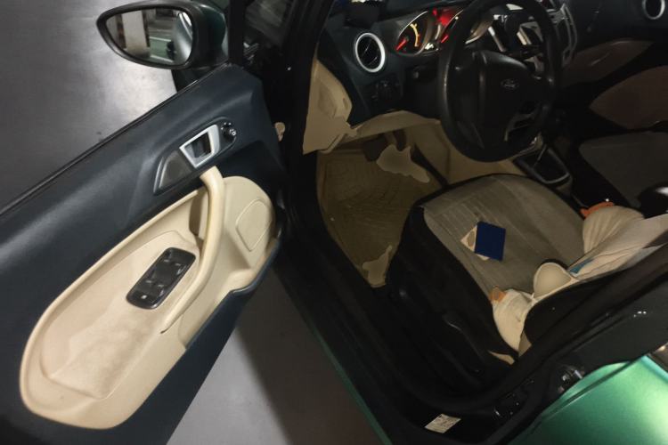 Used Ford Fiesta 2009 Sedan 1.5L Automatic Fashion Edition Driver Seat