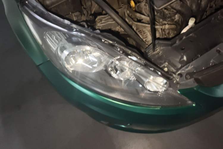 Used Ford Fiesta 2009 Sedan 1.5L Automatic Fashion Edition Right Front Headlight