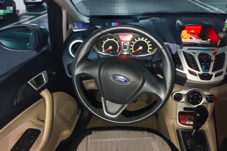 Used Ford Fiesta 2009 Sedan 1.5L Automatic Fashion Edition Steering Wheel