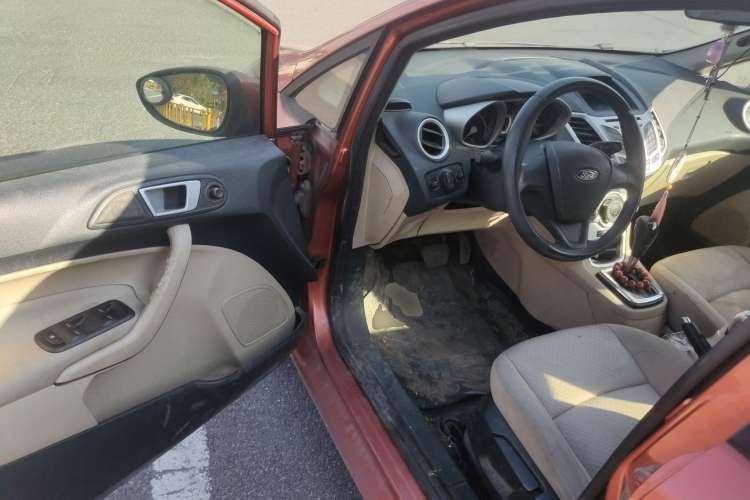 Used Ford Fiesta 2009 Hatchback 1.5L Automatic Fashion Edition Driver Seat