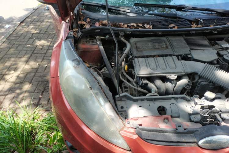 Used Ford Fiesta 2009 Hatchback 1.5L Automatic Fashion Edition Engine Bay Right