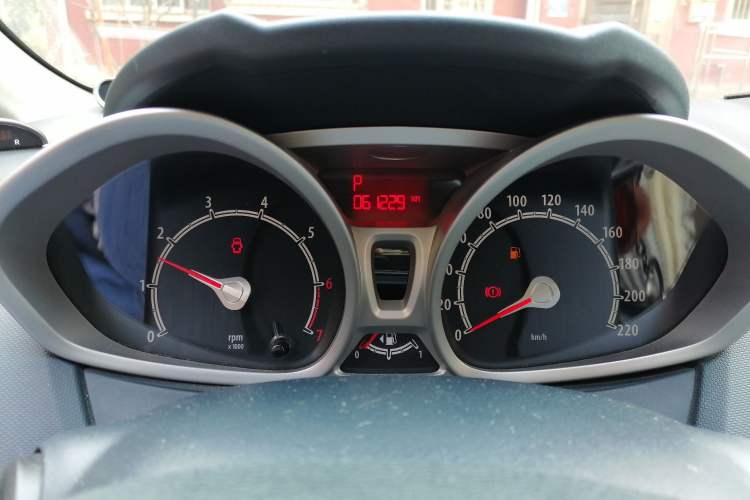 Used Ford Fiesta 2009 Hatchback 1.5L Automatic Fashion Edition Instrument Cluster