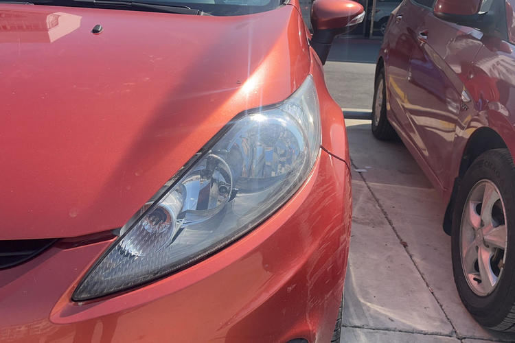 Used Ford Fiesta 2009 Hatchback 1.5L Automatic Fashion Edition Left Front Headlight