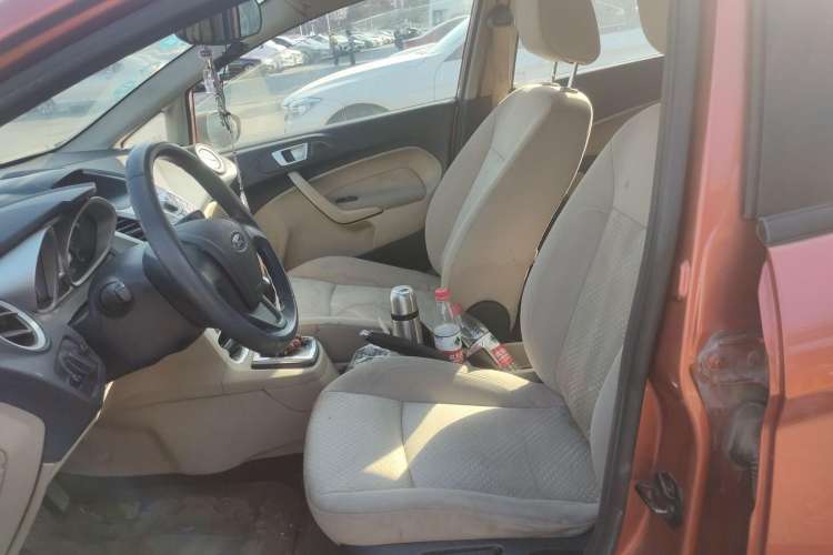 Used Ford Fiesta 2009 Hatchback 1.5L Automatic Fashion Edition Left Front Seat