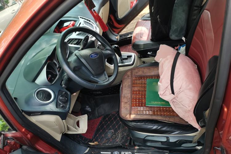 Used Ford Fiesta 2009 Hatchback 1.5L Automatic Fashion Edition Left Front Seat