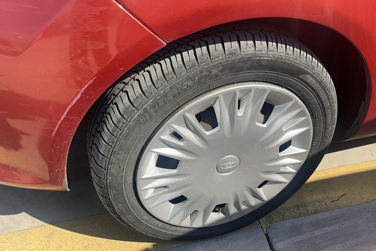 Used Ford Fiesta 2009 Hatchback 1.5L Automatic Fashion Edition Left Front Wheel Hub