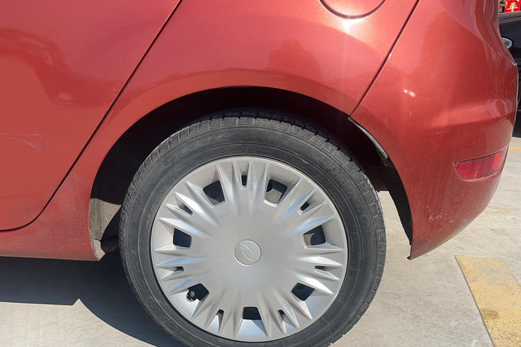 Used Ford Fiesta 2009 Hatchback 1.5L Automatic Fashion Edition Left Rear Wheel Hub