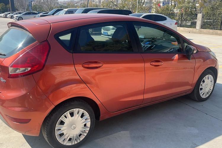 Used Ford Fiesta 2009 Hatchback 1.5L Automatic Fashion Edition Rear Right 45 Deg