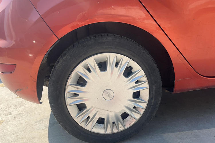 Used Ford Fiesta 2009 Hatchback 1.5L Automatic Fashion Edition Right Rear Wheel Hub