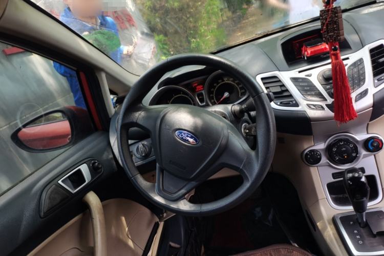 Used Ford Fiesta 2009 Hatchback 1.5L Automatic Fashion Edition Steering Wheel