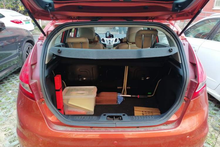 Used Ford Fiesta 2009 Hatchback 1.5L Automatic Fashion Edition Trunk