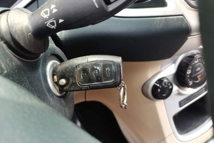 Used Ford Fiesta 2009 Hatchback 1.5L Automatic Fashion Edition Vehicle Key