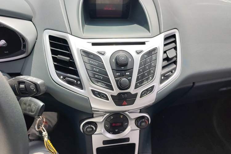 Used Ford Fiesta 2009 Hatchback 1.5L Automatic Sport Model Audio And AC Panel