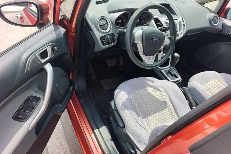 Used Ford Fiesta 2009 Hatchback 1.5L Automatic Sport Model Driver Seat