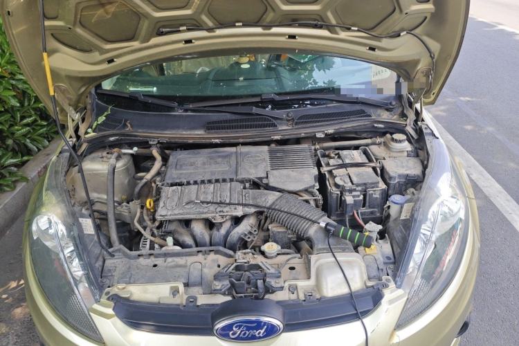 Used Ford Fiesta 2009 Sedan 1.5L Manual Fashion Edition Engine Bay