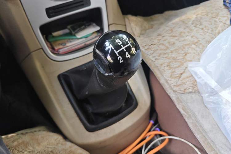Used Ford Fiesta 2009 Sedan 1.5L Manual Fashion Edition Gear Lever