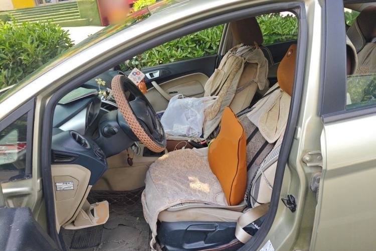 Used Ford Fiesta 2009 Sedan 1.5L Manual Fashion Edition Left Front Seat