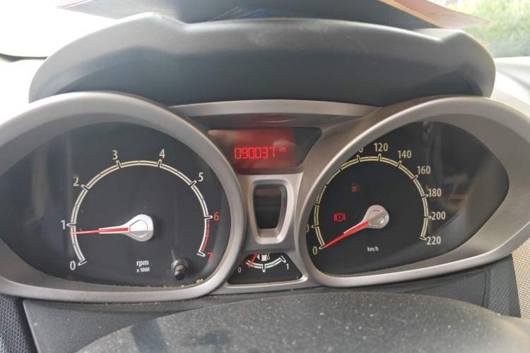 Used Ford Fiesta 2009 Sedan 1.5L Manual Fashion Edition Odometer Close Up