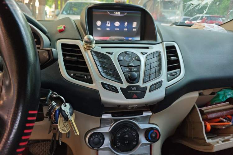 Used Ford Fiesta 2009 Hatchback 1.5L Automatic Fashion Edition Audio And AC Panel