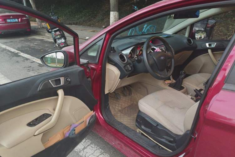Used Ford Fiesta 2009 Hatchback 1.5L Manual Fashion Edition Driver Seat