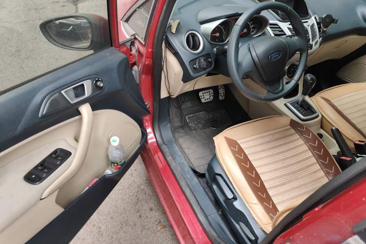 Used Ford Fiesta 2009 Sedan 1.5L Automatic Fashion Edition Driver Seat