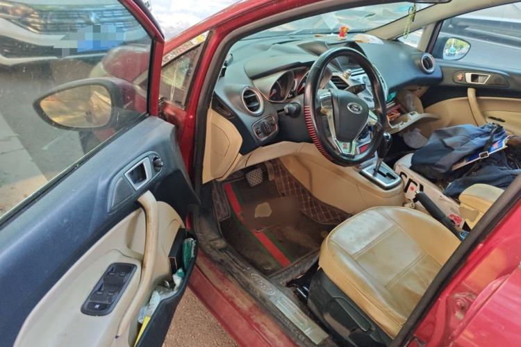 Used Ford Fiesta 2009 Hatchback 1.5L Automatic Fashion Edition Driver Seat