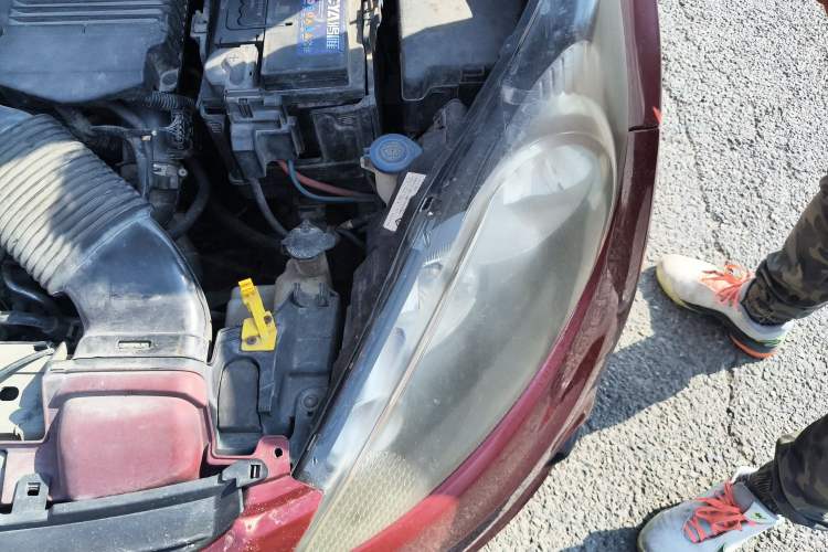 Used Ford Fiesta 2009 Sedan 1.5L Manual Fashion Edition Engine Bay Left