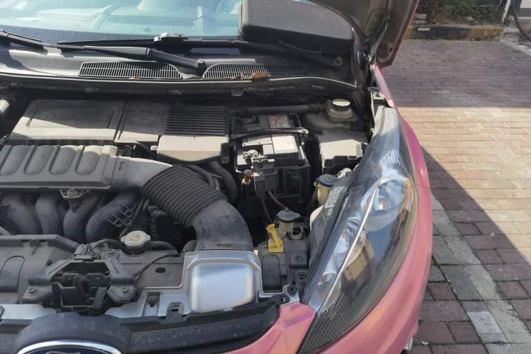 Used Ford Fiesta 2009 Sedan 1.5L Automatic Luxury Model Engine Bay Left