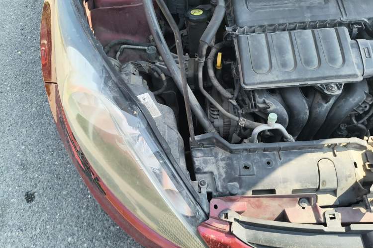 Used Ford Fiesta 2009 Sedan 1.5L Manual Fashion Edition Engine Bay Right