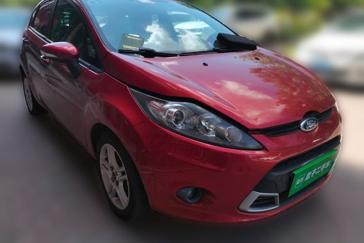 Used Ford Fiesta 2009 Hatchback 1.5L Automatic Fashion Edition Front Right 45 Deg