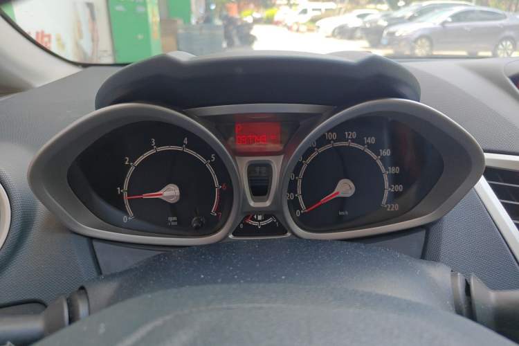 Used Ford Fiesta 2009 Hatchback 1.5L Automatic Fashion Edition Instrument Cluster