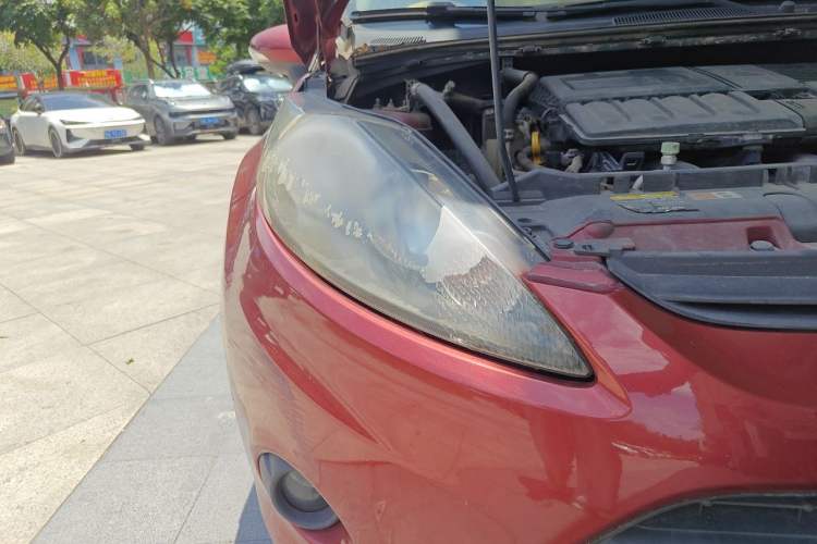 Used Ford Fiesta 2009 Hatchback 1.5L Automatic Fashion Edition Right Front Headlight