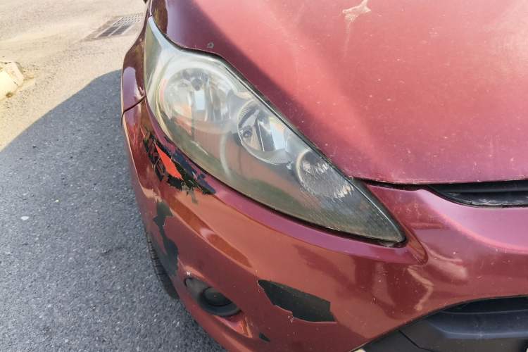Used Ford Fiesta 2009 Sedan 1.5L Manual Fashion Edition Right Front Headlight