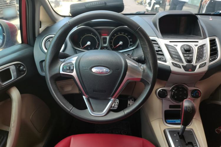 Used Ford Fiesta 2009 Hatchback 1.5L Automatic Fashion Edition Steering Wheel