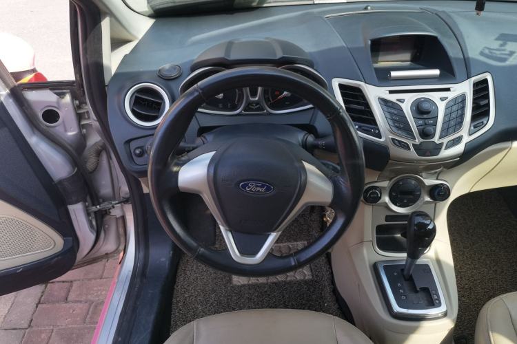 Used Ford Fiesta 2009 Sedan 1.5L Automatic Luxury Model Steering Wheel