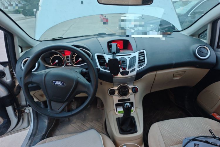 Used Ford Fiesta 2009 Hatchback 1.5L Manual Fashion Edition Center Console