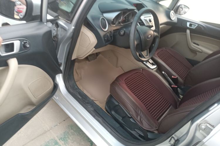 Used Ford Fiesta 2009 Sedan 1.5L Automatic Fashion Edition Driver Seat