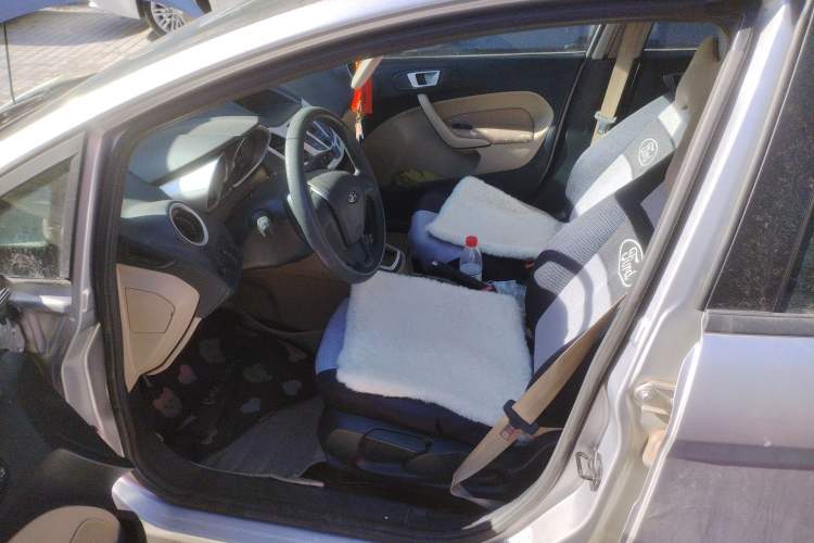 Used Ford Fiesta 2009 Sedan 1.5L Automatic Fashion Edition Left Front Seat