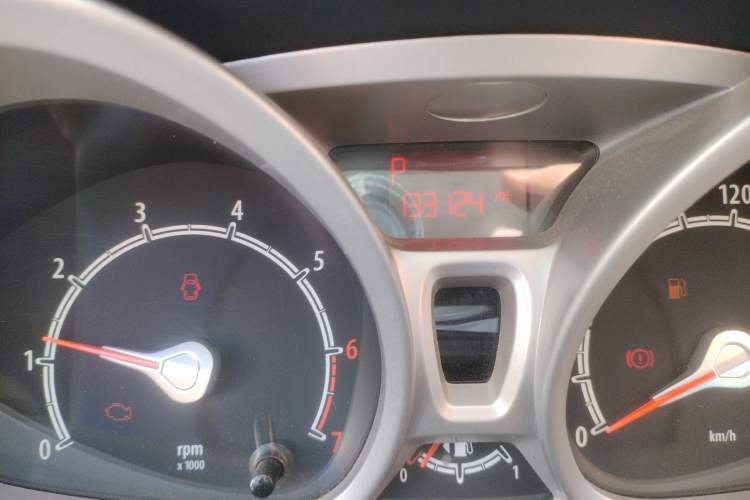Used Ford Fiesta 2009 Sedan 1.5L Automatic Fashion Edition Odometer Close Up