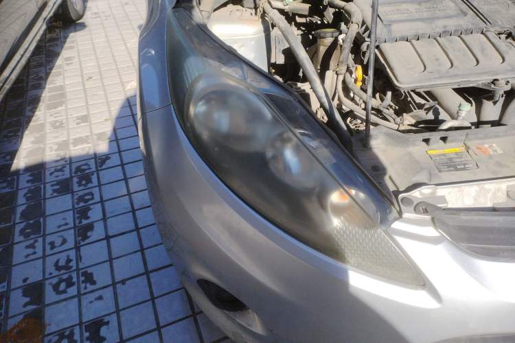 Used Ford Fiesta 2009 Sedan 1.5L Automatic Fashion Edition Right Front Headlight