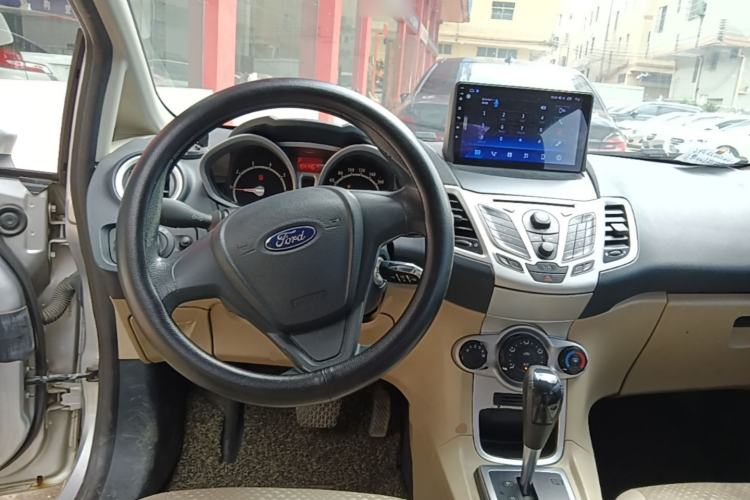 Used Ford Fiesta 2009 Sedan 1.5L Automatic Fashion Edition Steering Wheel