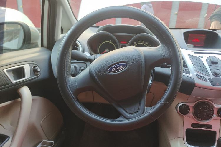 Used Ford Fiesta 2009 Hatchback 1.5L Manual Fashion Edition Steering Wheel
