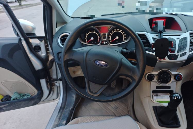 Used Ford Fiesta 2009 Hatchback 1.5L Manual Fashion Edition Steering Wheel