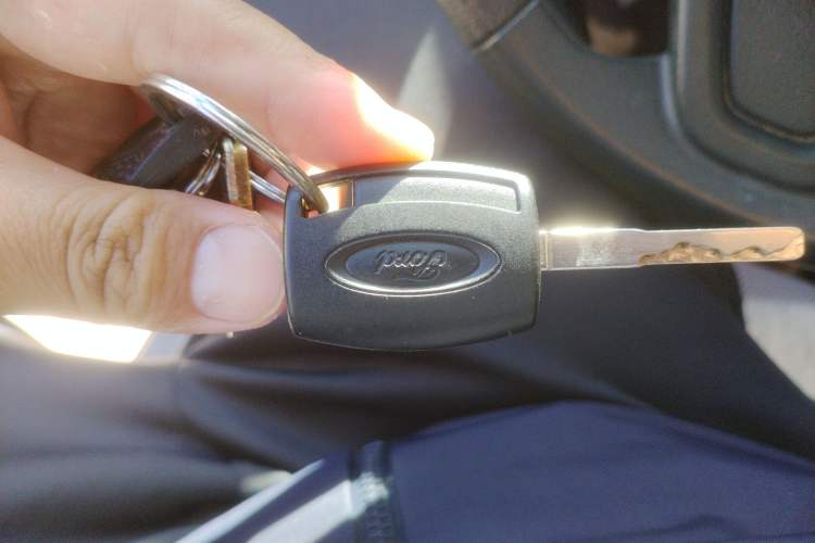 Used Ford Fiesta 2009 Sedan 1.5L Automatic Fashion Edition Vehicle Key