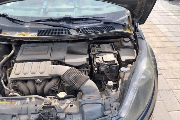 Used Ford Fiesta 2009 Sedan 1.5L Automatic Luxury Model Engine Bay Left