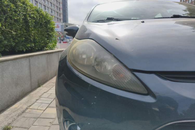 Used Ford Fiesta 2009 Sedan 1.5L Automatic Luxury Model Right Front Headlight