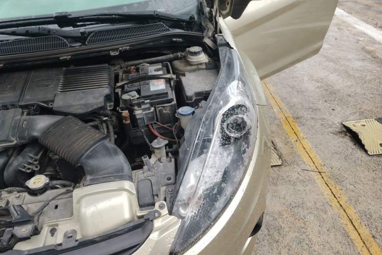 Used Ford Fiesta 2009 Sedan 1.5L Automatic Fashion Edition Engine Bay Left